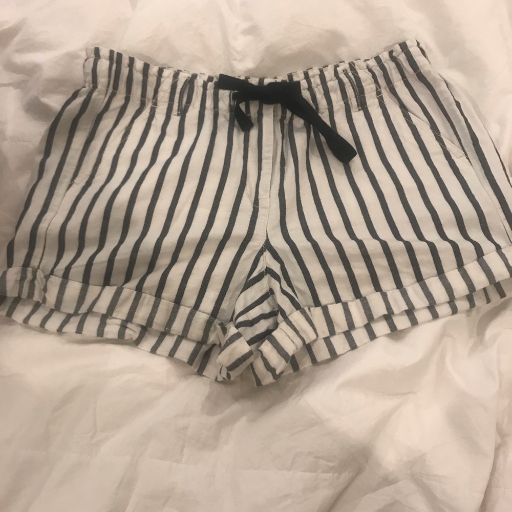 Loft Lou & Grey linen cotton blend shorts